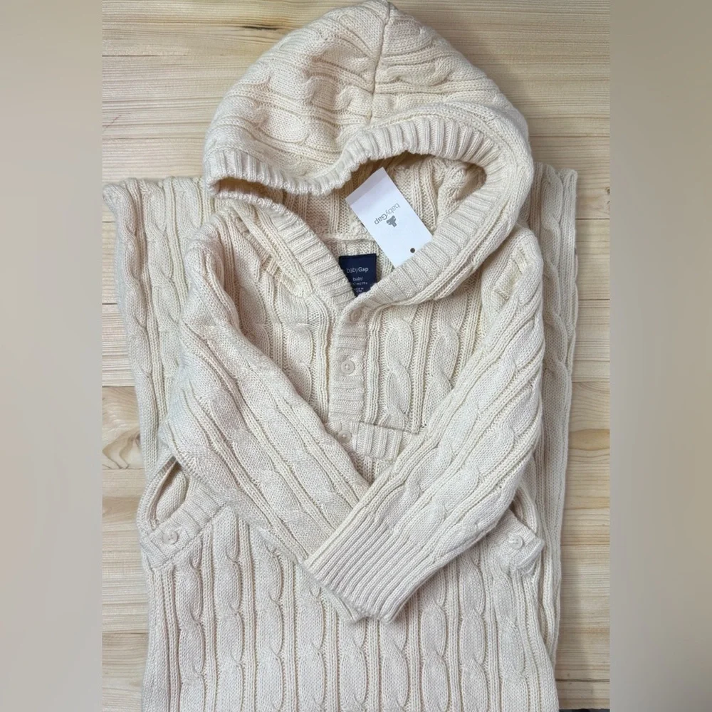 Baby Gap Sweater Sack. New with tags. Size 6-12 Months